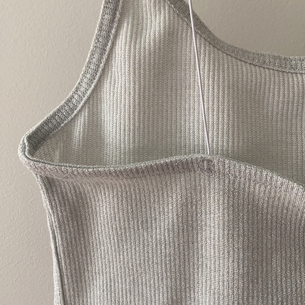 Sparkle string tank - Picture 3 of 3